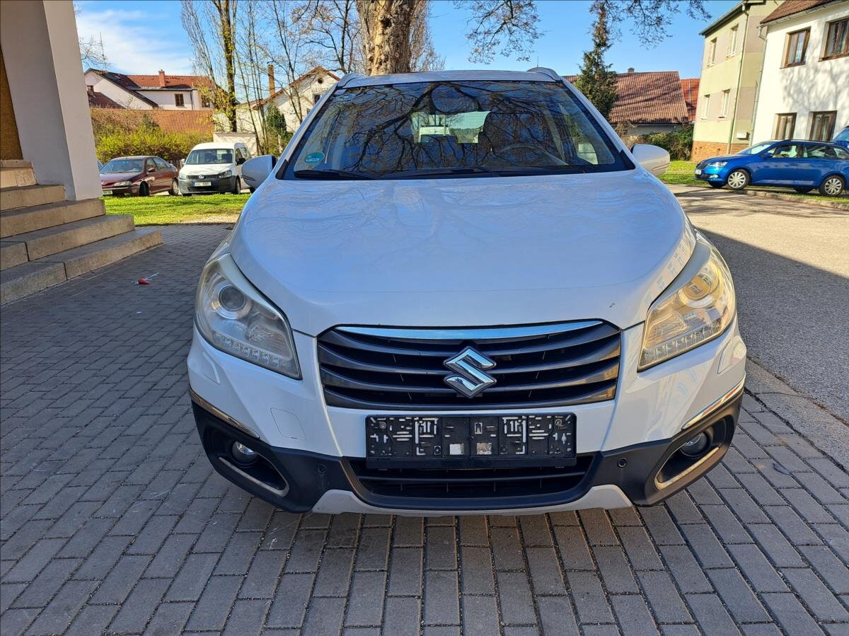 Suzuki SX4 S-Cross Hatchback 1,6 l 88 kw
