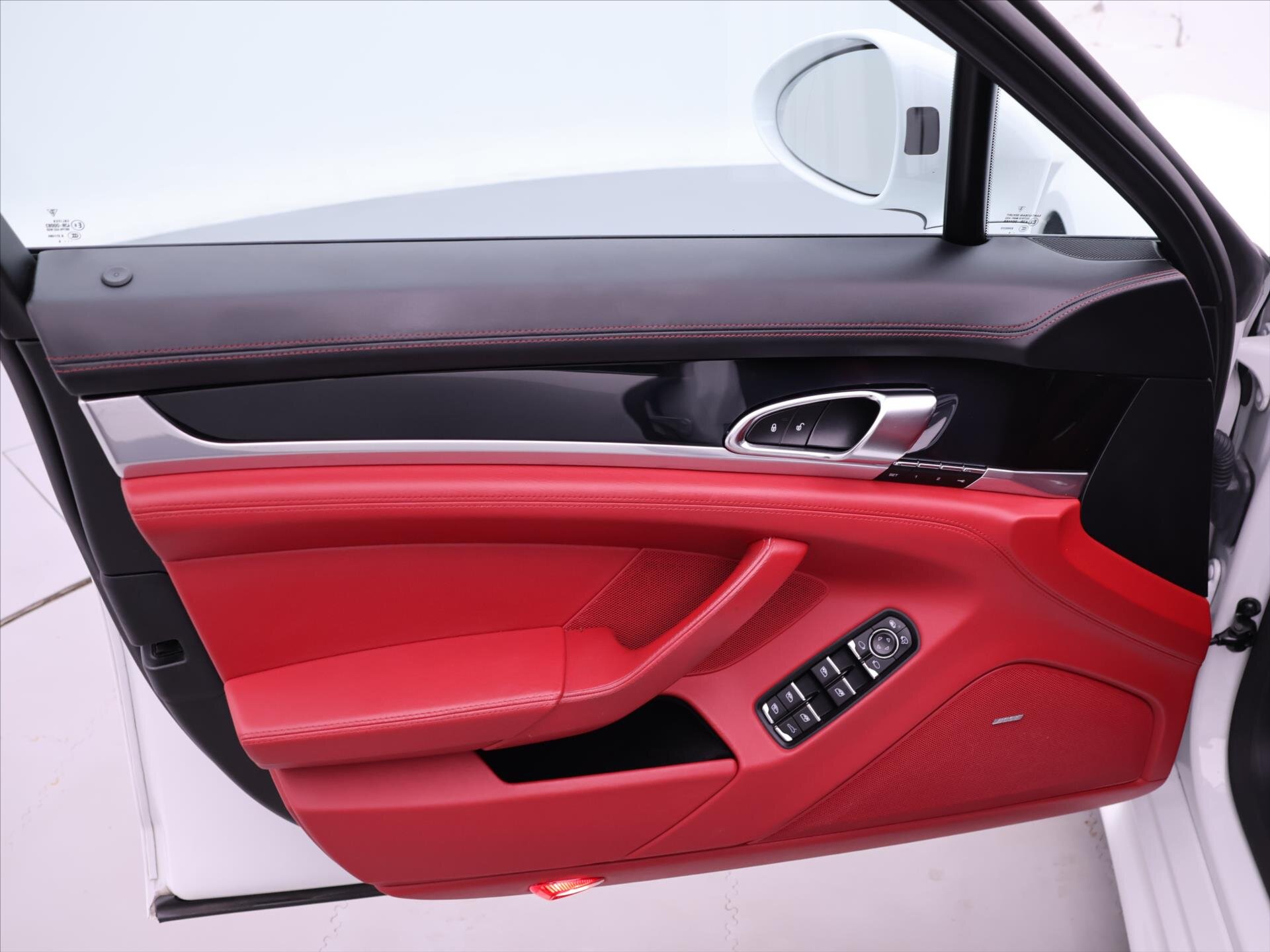 Porsche Panamera Hatchback 3,0 l 221 kw