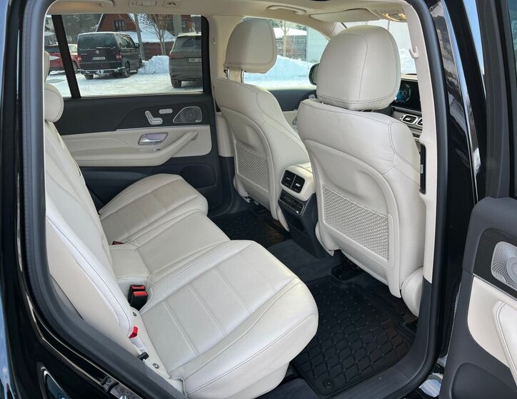 Mercedes-Benz GLS 16