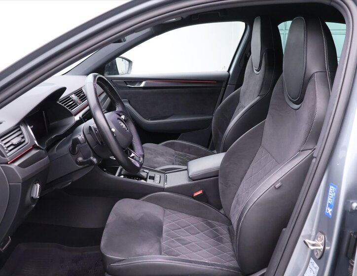 Škoda Superb Liftback 2,0 l 147 kw