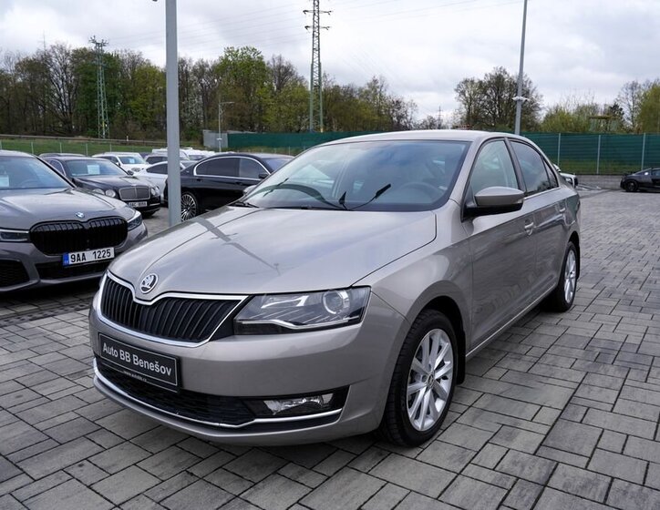Škoda Rapid Sedan / Limuzína 999,0 70 kw