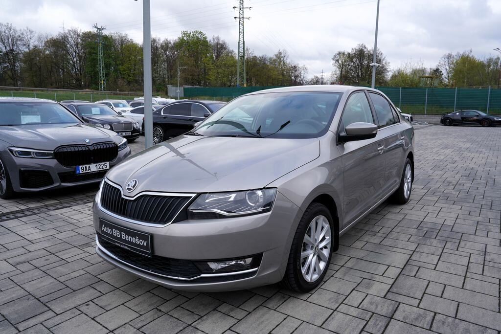 Škoda Rapid Sedan / Limuzína 999,0 70 kw