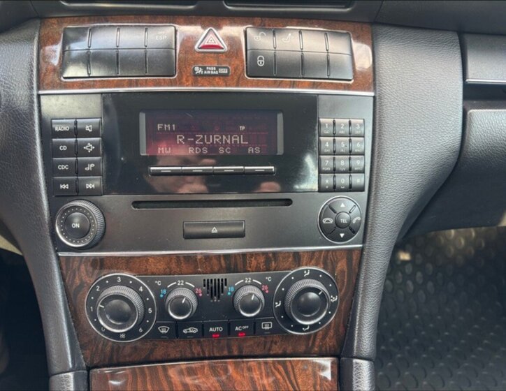 Mercedes-Benz Třídy C Sedan / Limuzína 1,8 l 105 kw