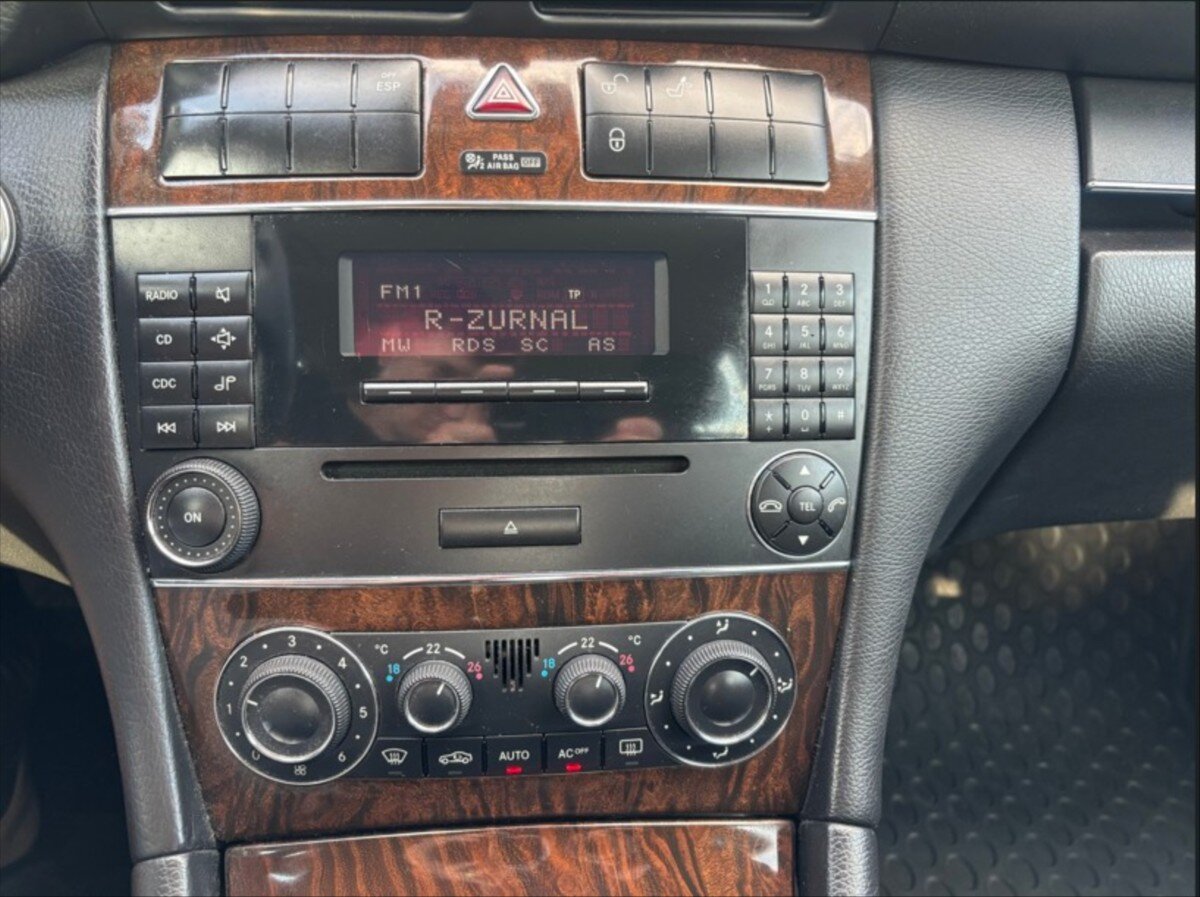 Mercedes-Benz Třídy C Sedan / Limuzína 1,8 l 105 kw