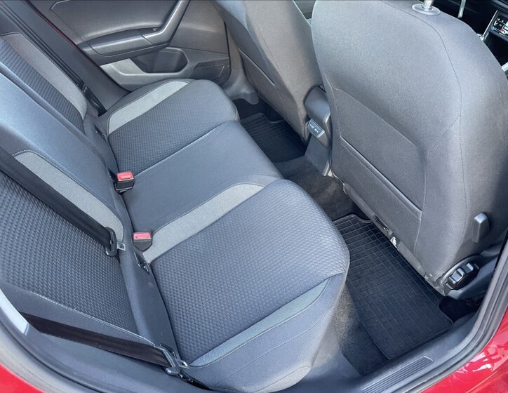 Volkswagen Polo Hatchback 999,0 70 kw