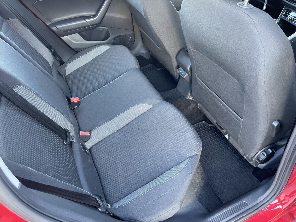 Volkswagen Polo Hatchback 999,0 70 kw