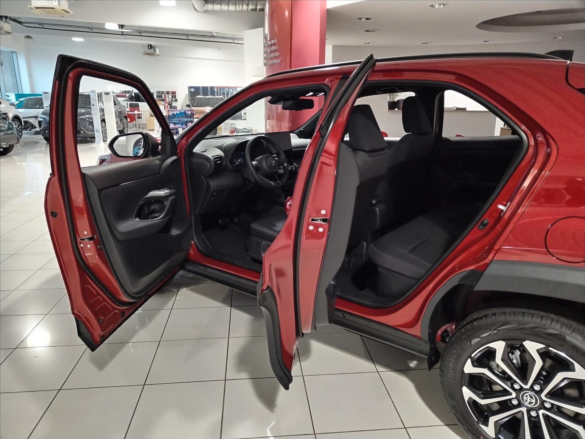 Toyota Yaris Cross SUV 1,5 l 85 kw