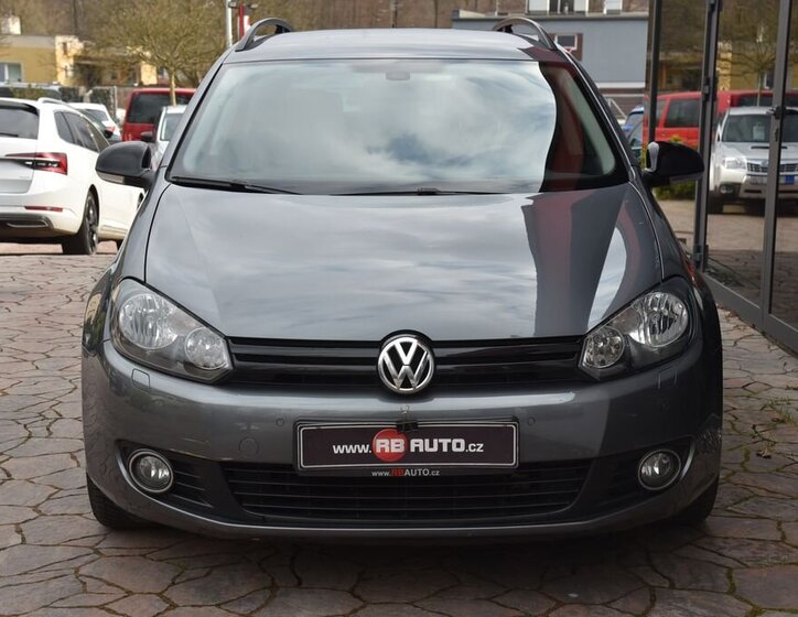 Volkswagen Golf Kombi 1,6 l 77 kw