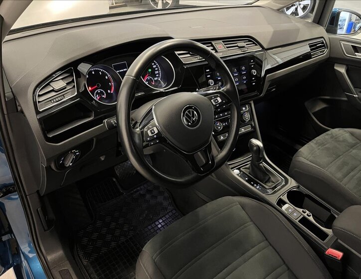 Volkswagen Touran MPV 1,5 l 110 kw