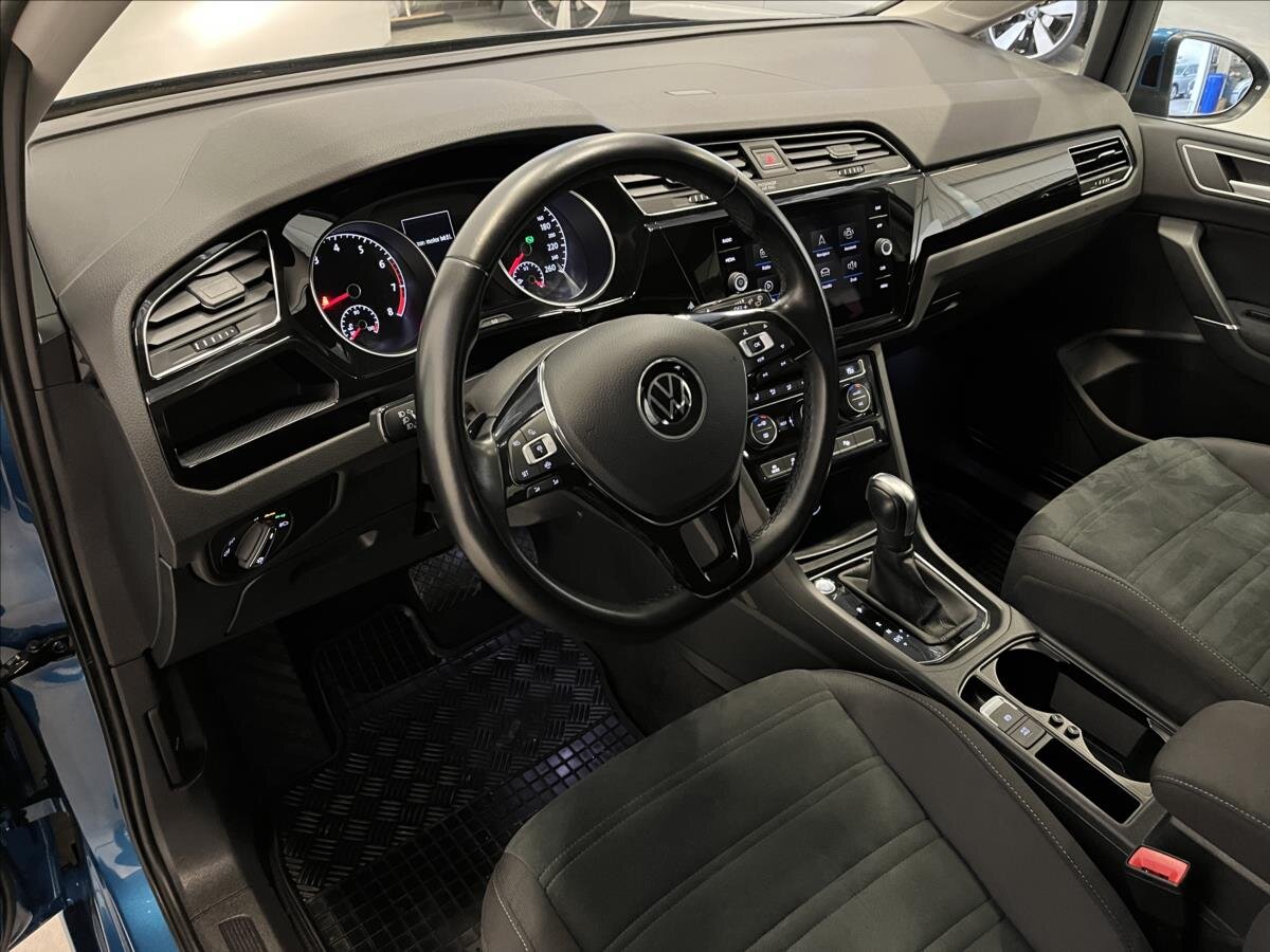 Volkswagen Touran MPV 1,5 l 110 kw