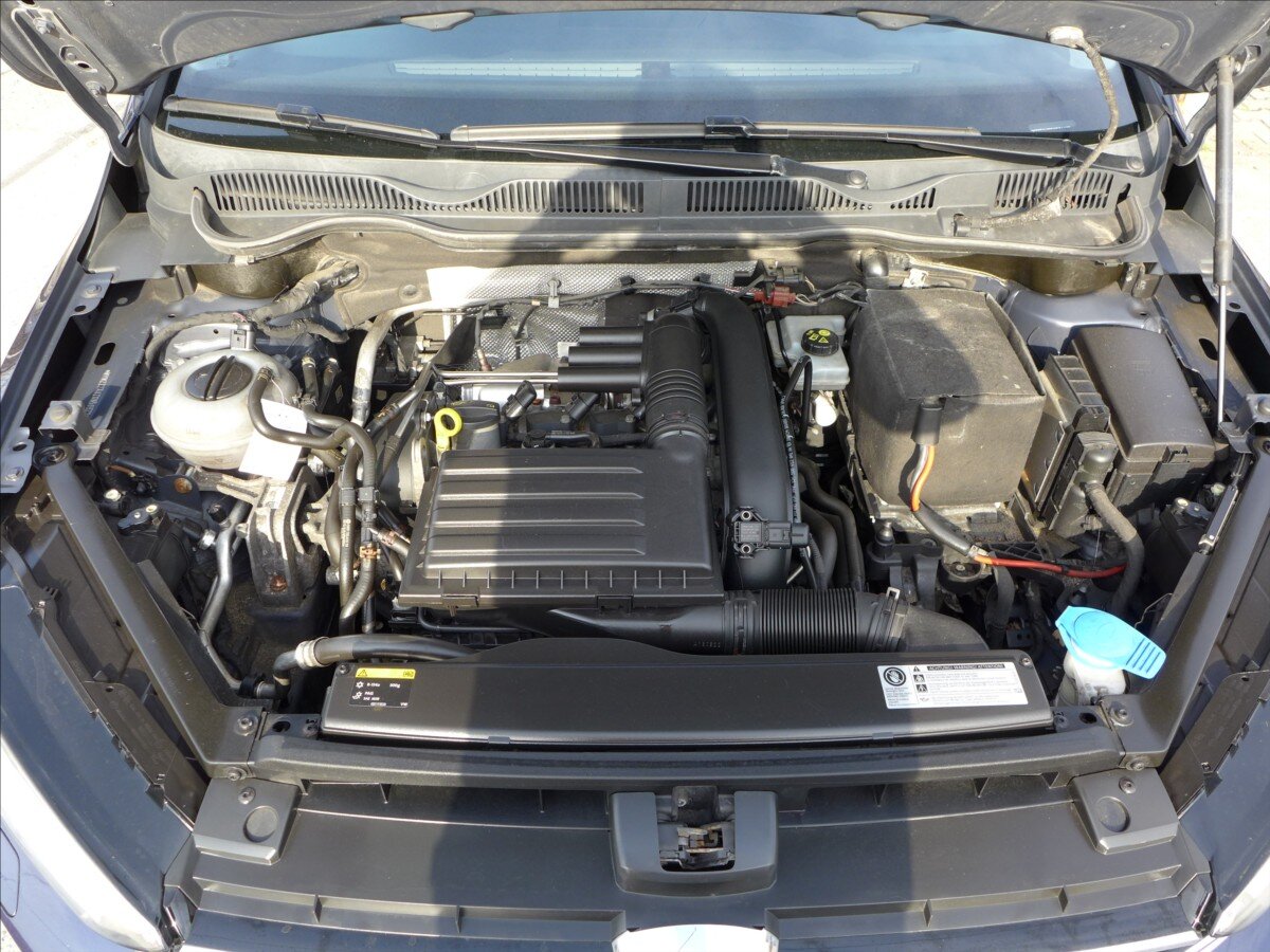 Volkswagen Golf Sportsvan Kombi 1,2 l 81 kw