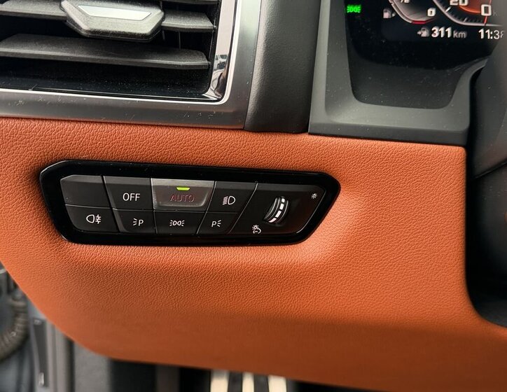 BMW Řada 8 Kupé 4,4 l 390 kw