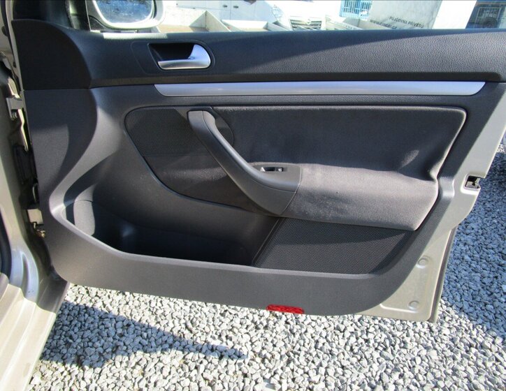 Volkswagen Golf Kombi 1,4 l 90 kw