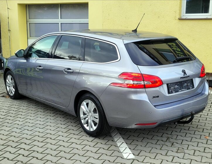 Peugeot 308 9