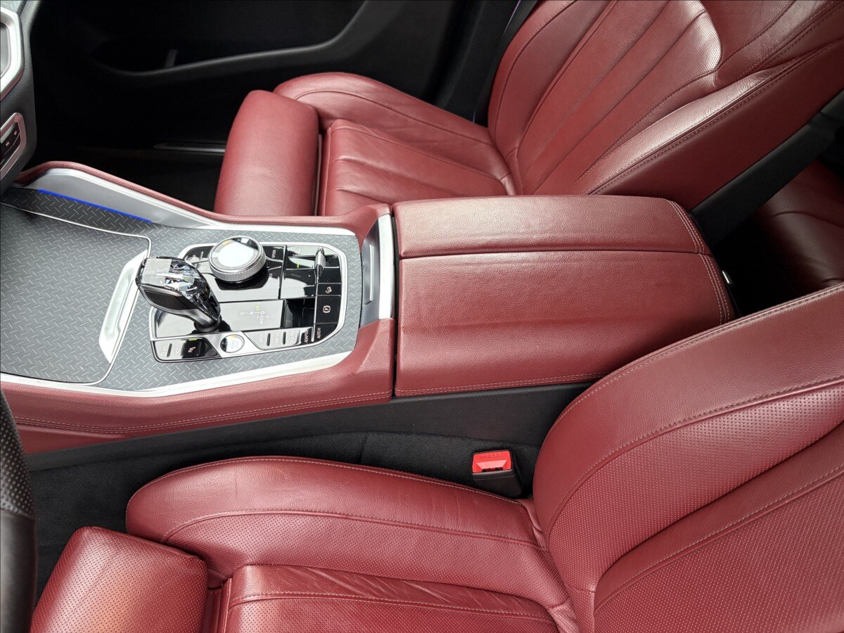 BMW X6 SUV / Terénní 3,0 l 245 kw