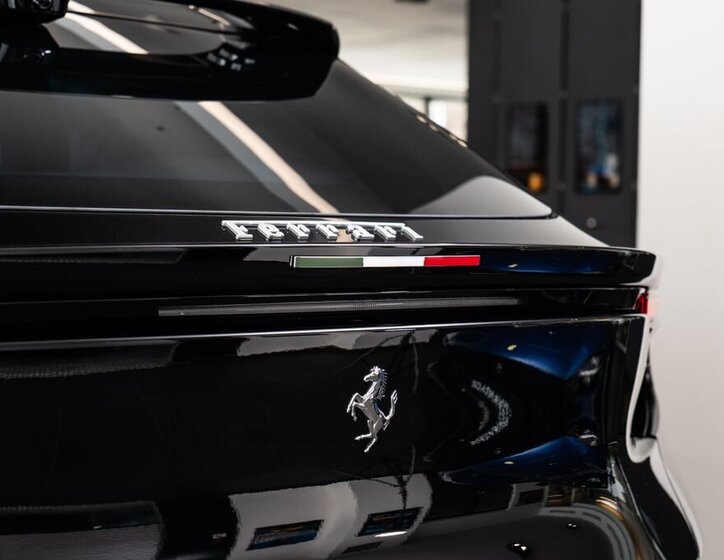 Ferrari Ostatní SUV 6,5 l 529 kw