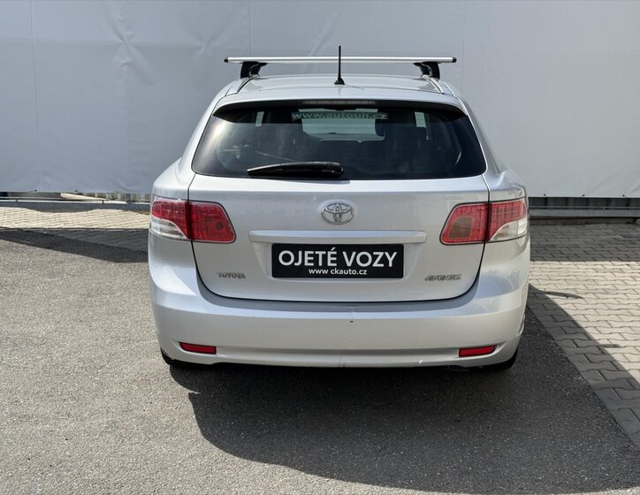 Toyota Avensis Kombi 1,8 l 108 kw