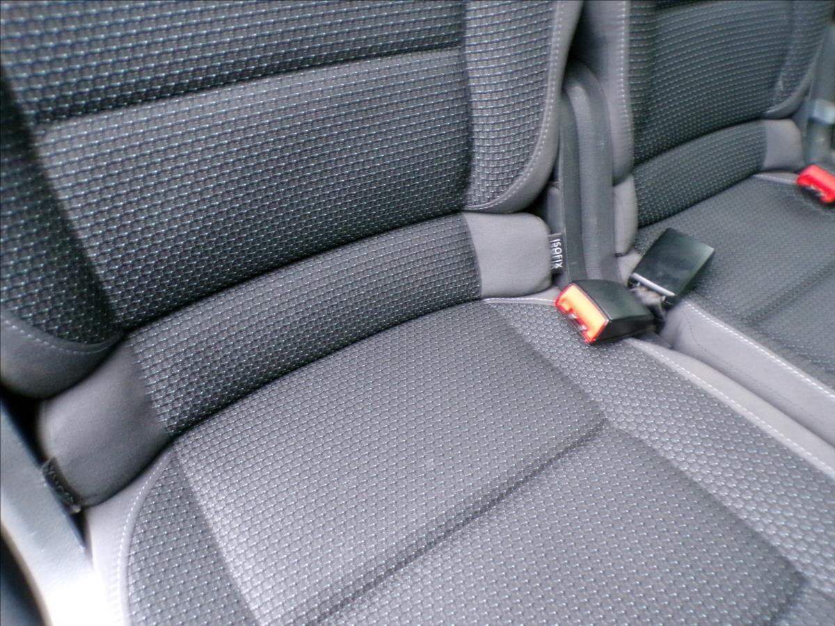 Volkswagen Touran Kombi 2,0 l 103 kw