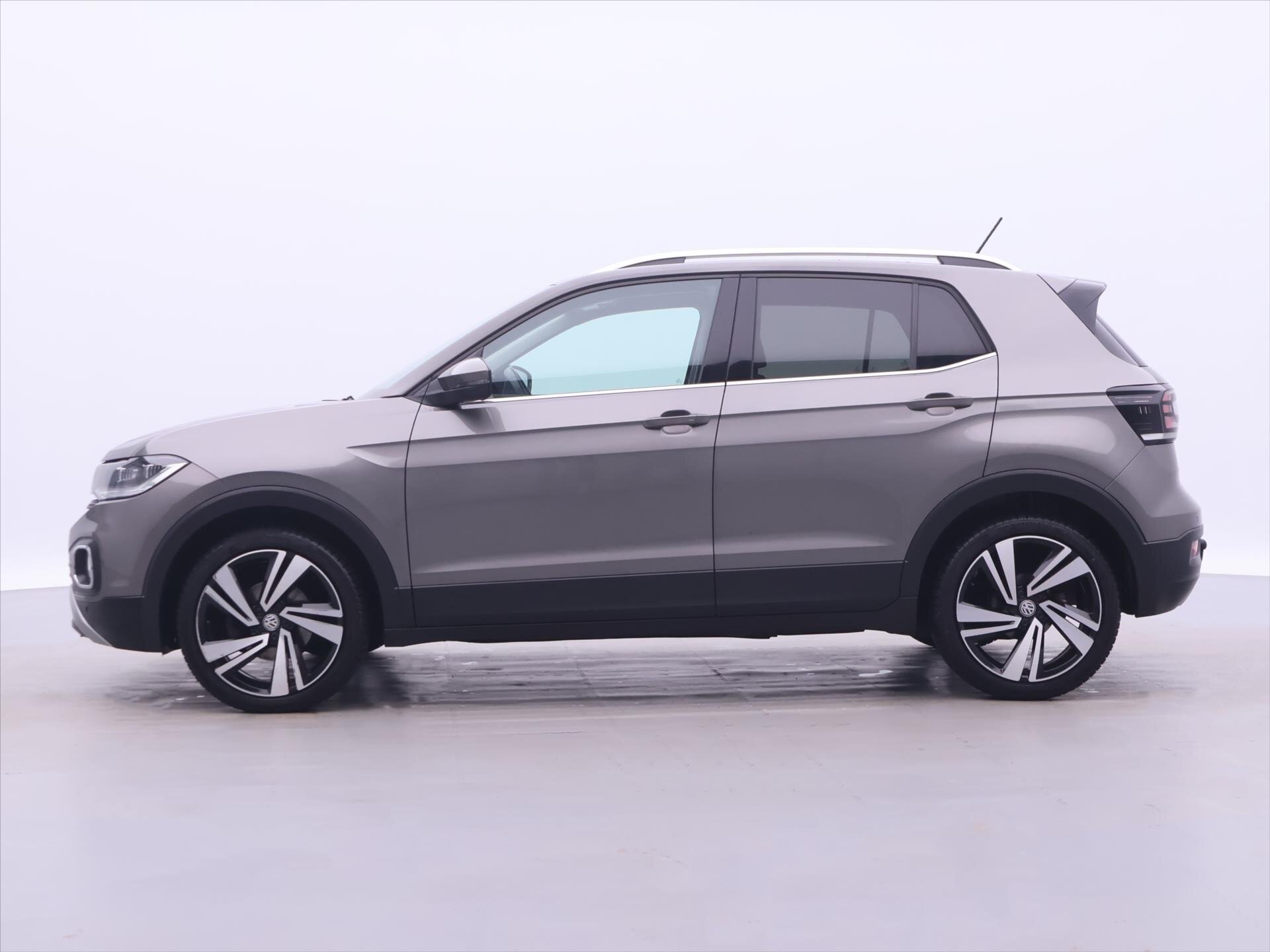 Volkswagen T-Cross SUV / Terénní 999,0 85 kw