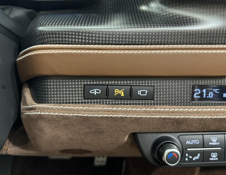 Ferrari F8 Kabriolet 3,9 l 530 kw