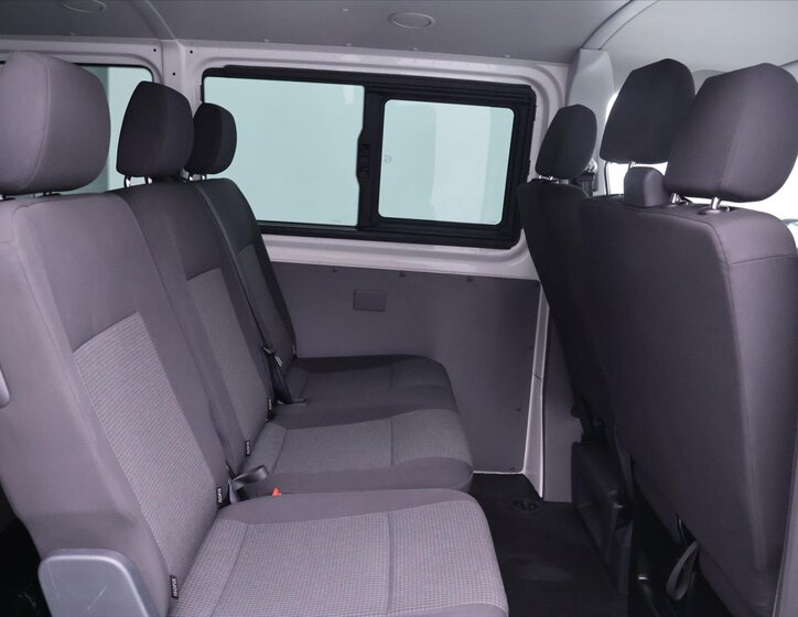 Volkswagen Transporter Kombi 2,0 l 110 kw