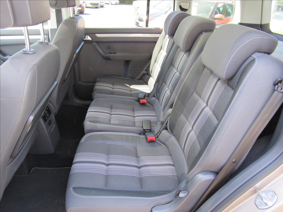 Volkswagen Touran Kombi 1,4 l 103 kw