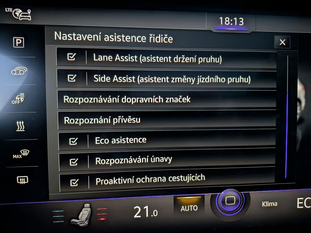 Volkswagen Touareg SUV / Terénní 3,0 l 210 kw