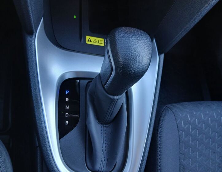 Toyota Yaris Cross 24