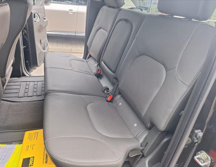 Nissan Navara Pick-up 3,0 l 170 kw