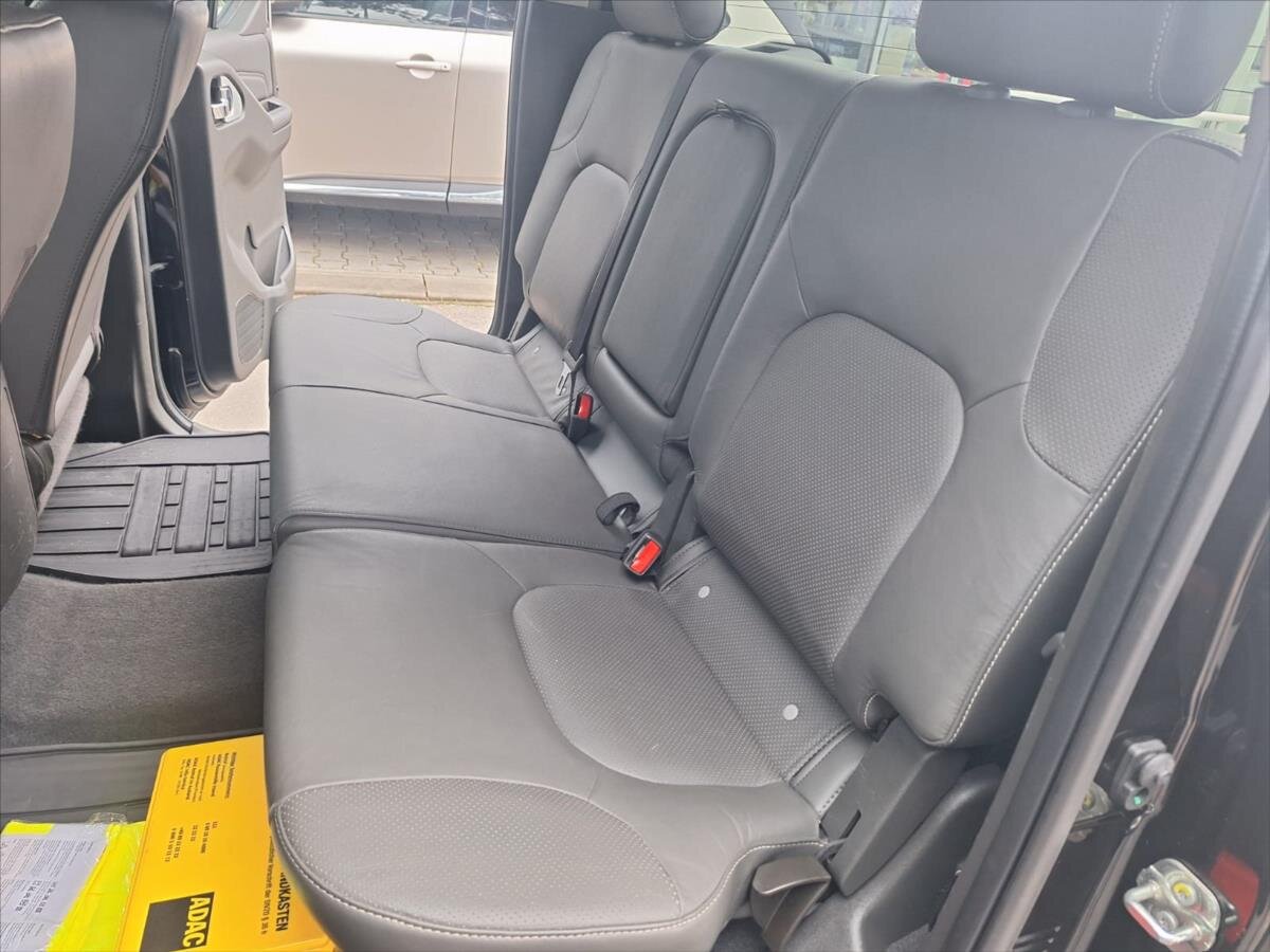 Nissan Navara Pick-up 3,0 l 170 kw