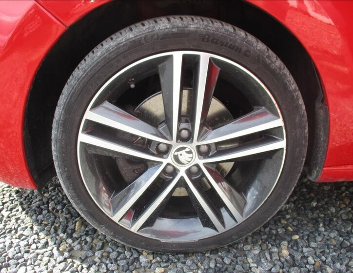 Škoda Rapid Hatchback 1,4 l 90 kw