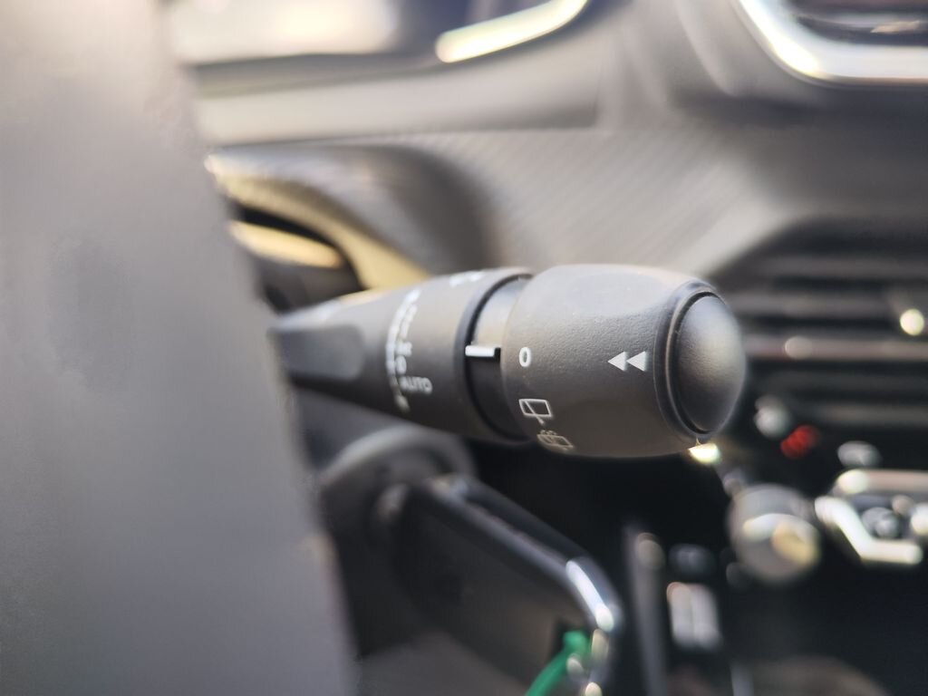 Peugeot 2008 Hatchback 1,2 l 74 kw