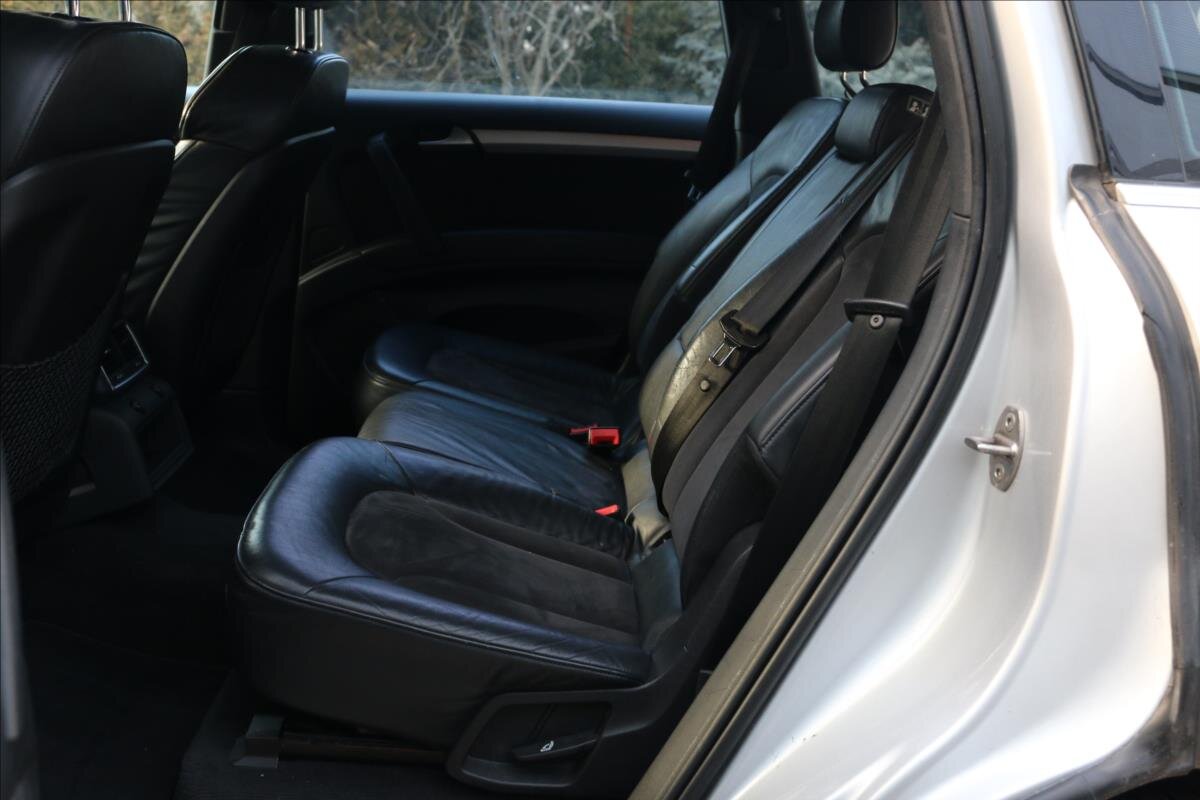 Audi Q7 Kombi 3,0 l 176 kw