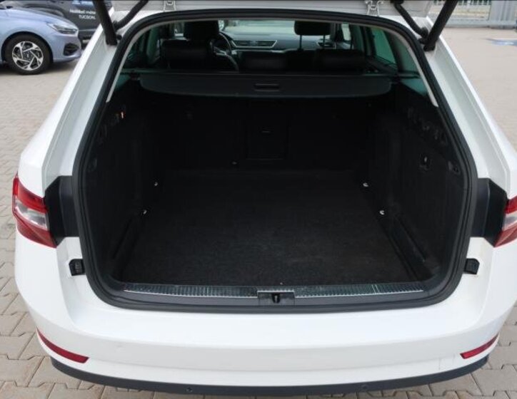 Škoda Superb Kombi 2,0 l 140 kw