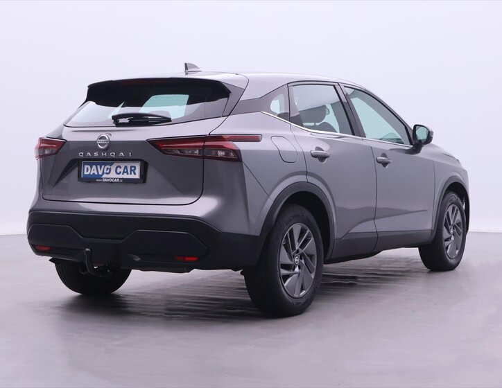 Nissan Qashqai SUV / Terénní 1,3 l 103 kw