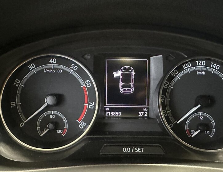 Škoda Rapid Hatchback 999,0 81 kw