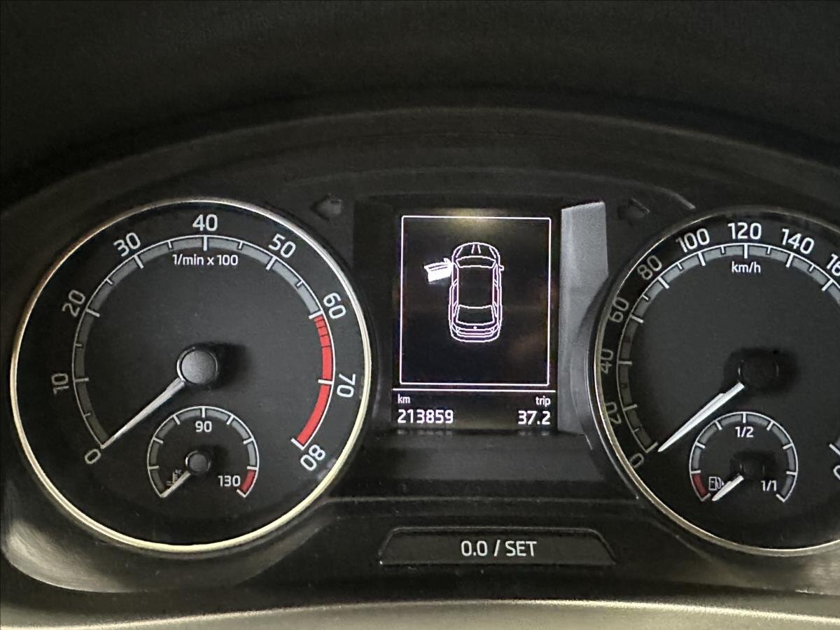 Škoda Rapid Hatchback 999,0 81 kw