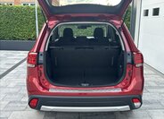 Mitsubishi Outlander SUV / Terénní 2,3 l 110 kw