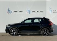 Volvo XC40 SUV / Terénní 2,0 l 145 kw