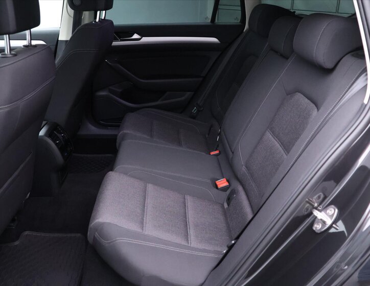 Volkswagen Passat Kombi 2,0 l 110 kw