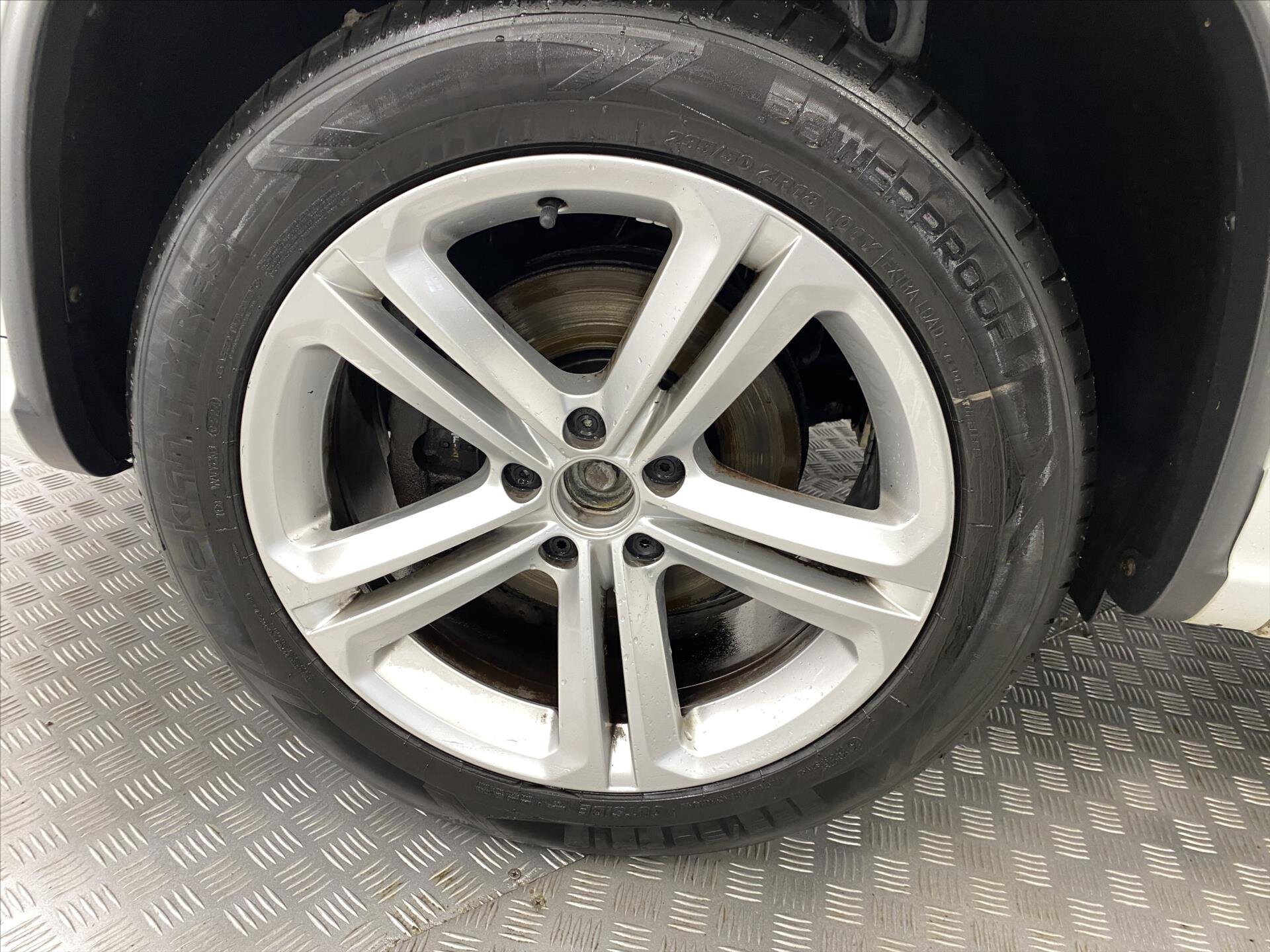 Volkswagen Tiguan SUV 2,0 l 103 kw