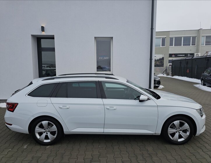 Škoda Superb Kombi 2,0 l 140 kw