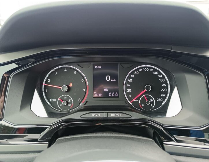 Volkswagen Polo Hatchback 999,0 70 kw