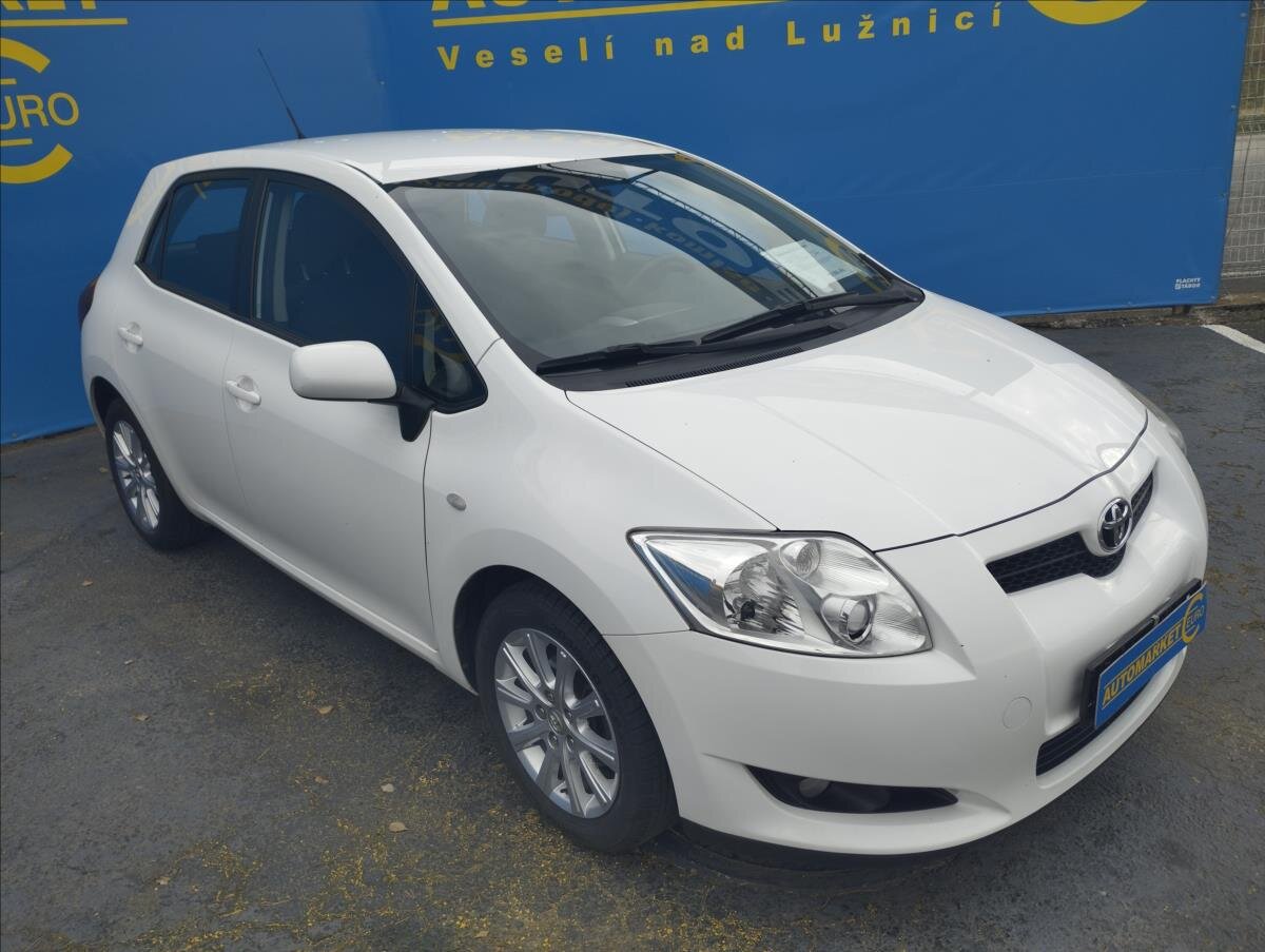 Toyota Auris Hatchback 1,3 l 74 kw