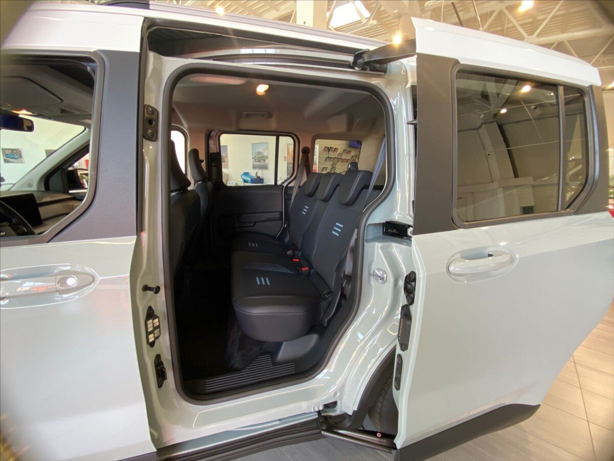 Ford Tourneo Courier MPV 0,0 100 kw