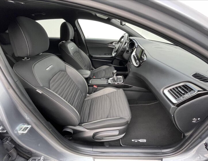 KIA ProCeed Kombi 1,5 l 118 kw