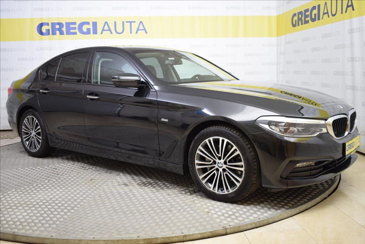 BMW Řada 5 Sedan / Limuzína 3,0 l 195 kw