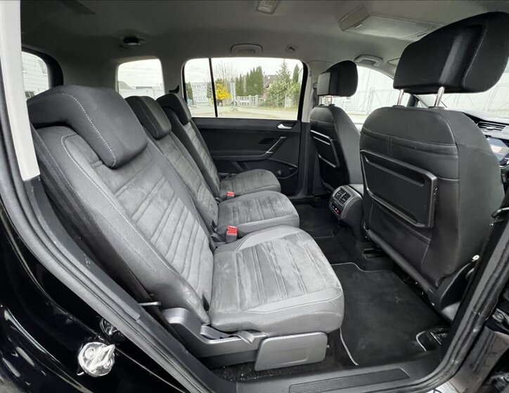 Volkswagen Touran Kombi 1,6 l 85 kw