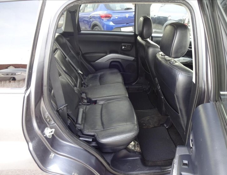Peugeot 4007 Kombi 2,2 l 115 kw