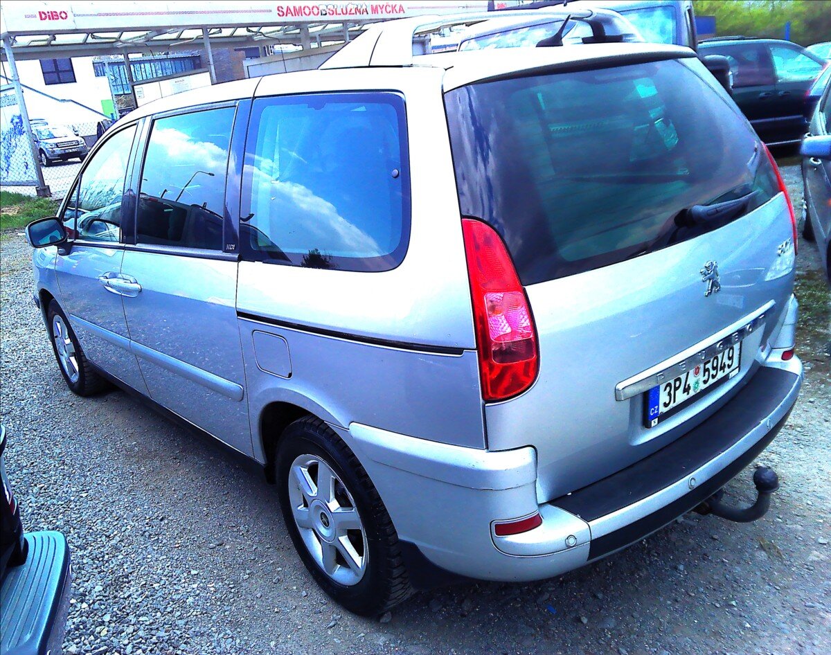 Peugeot 807 MPV 2,0 l 100 kw